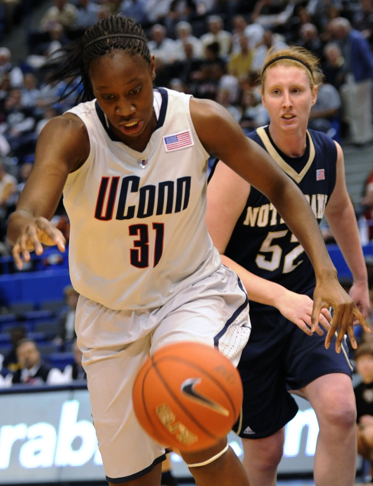 2010: UConn women win record 71st straight game